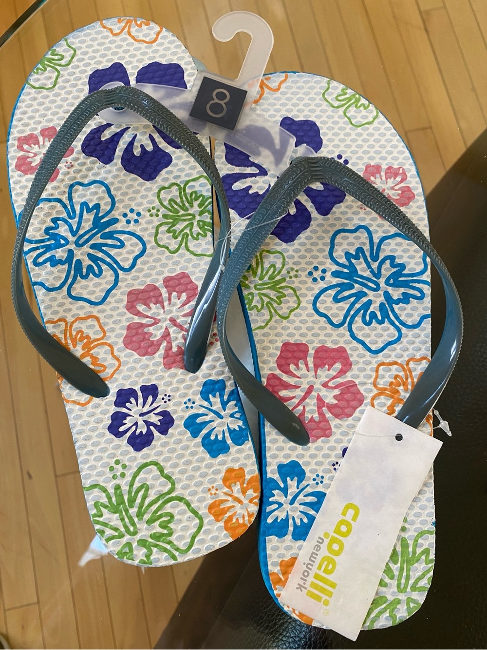 Capelli New York Flip Flops Floral Size 8